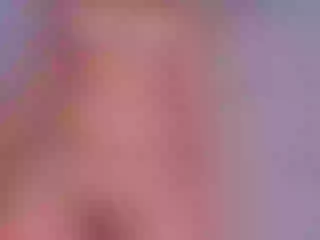 Live sex webcam photo for iam-ella18 #277454936
