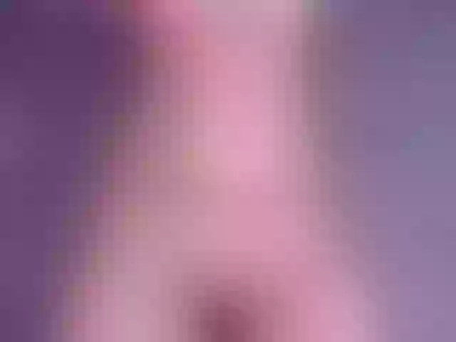 Live sex webcam photo for iam-ella18 #277462144