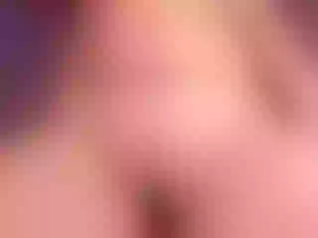 Live sex webcam photo for iam-ella18 #277483142