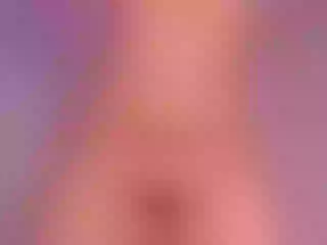 Live sex webcam photo for iam-ella18 #277484942