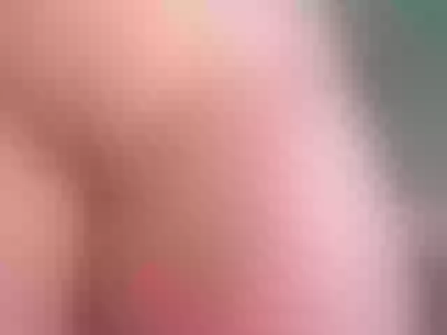 Live sex webcam photo for iam-ella18 #277541606