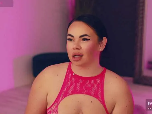 Live sex webcam photo for iamLila #292349177