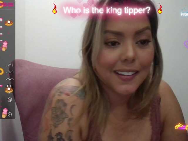 Live sex webcam photo for iamploy69 #275666521