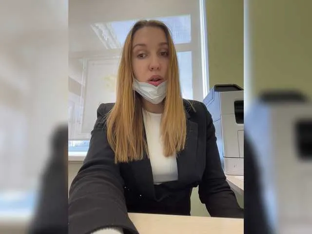 Live sex webcam photo for iamstudent22 #272906126