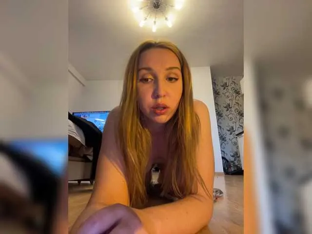 Live sex webcam photo for iamstudent22 #273348006