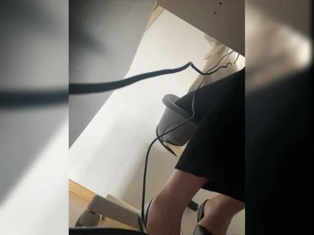 Live sex webcam photo for iamstudent22 #276312039