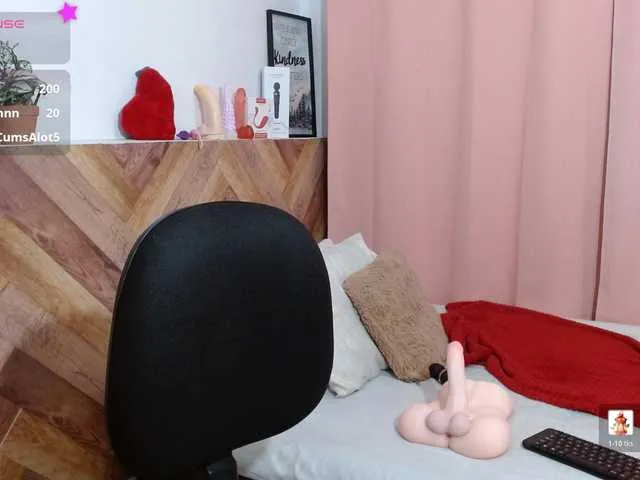 Live sex webcam photo for idalisVanucci #292639731