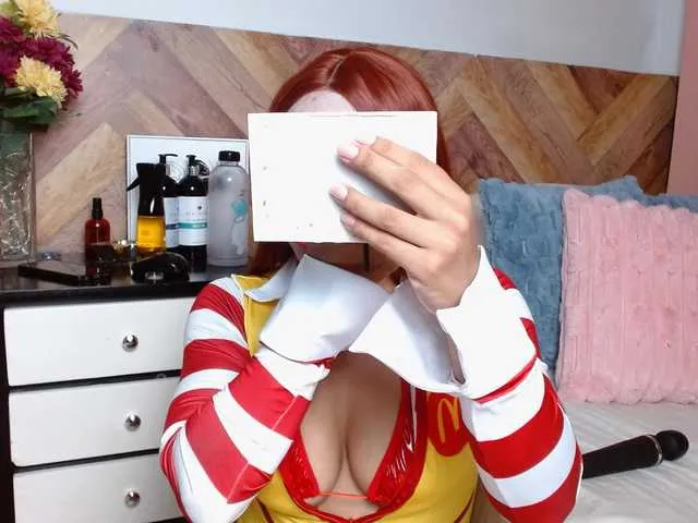 Live sex webcam photo for idalisVanucci #293709266