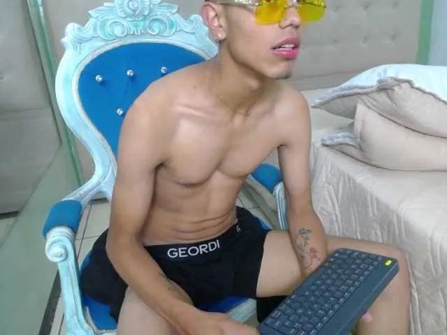 Live sex webcam photo for iikerr #290416398