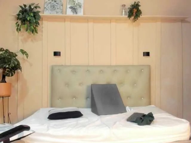 Live sex webcam photo for iker-bigdick #291335002