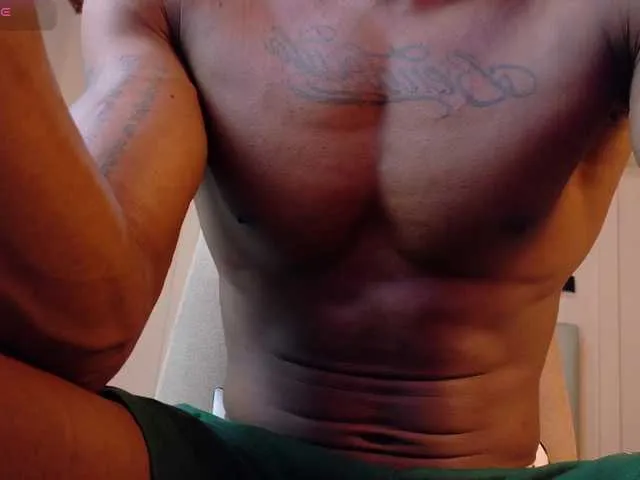 Live sex webcam photo for iker-bigdick #292051868