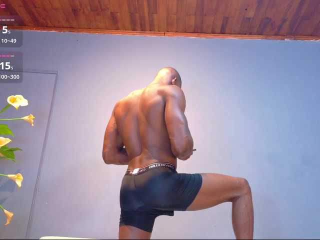 Live sex webcam photo for iker-bigdick #294028496