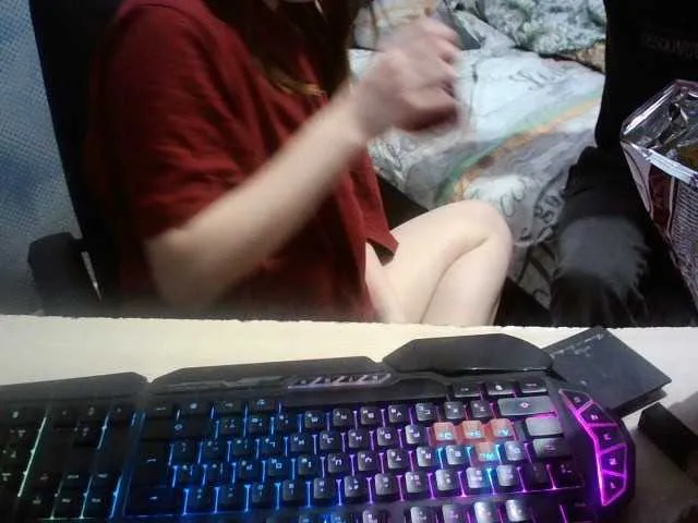 Live sex webcam photo for iliaskris #272206352