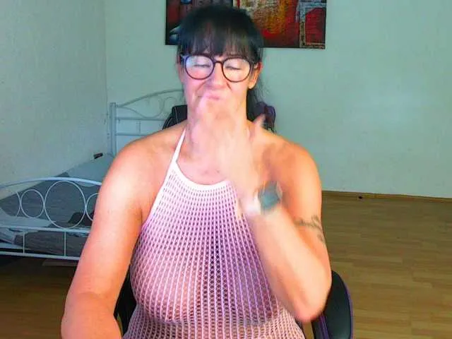 Live sex webcam photo for illymaus #292007625