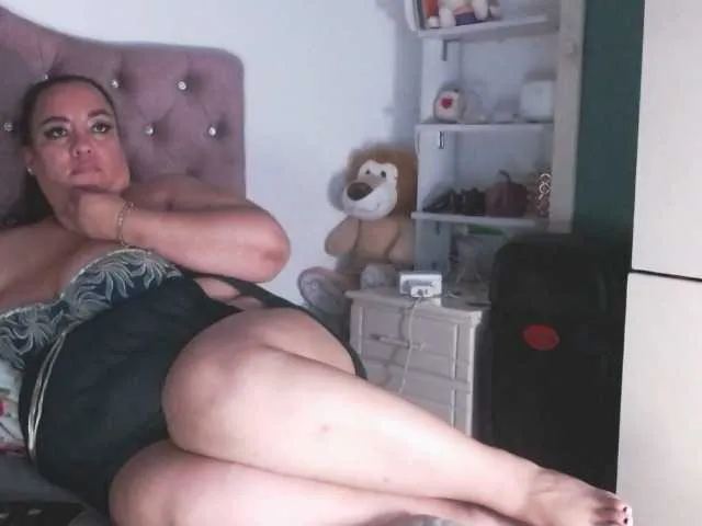 Live sex webcam photo for im-helenn #291855653