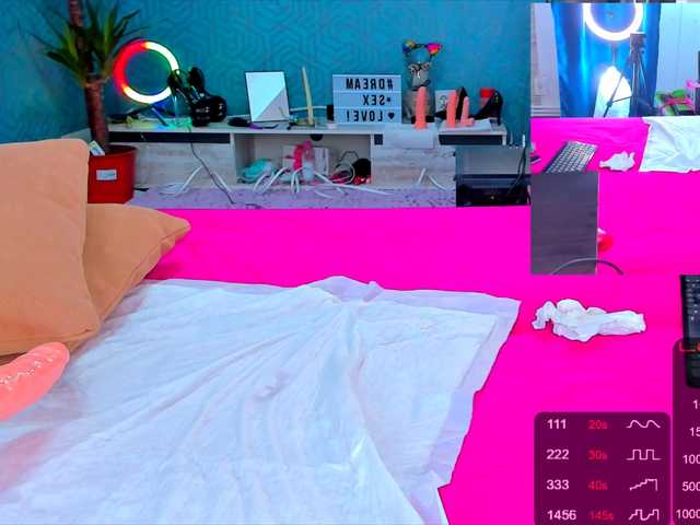 Live sex webcam photo for im-your-love #272927326