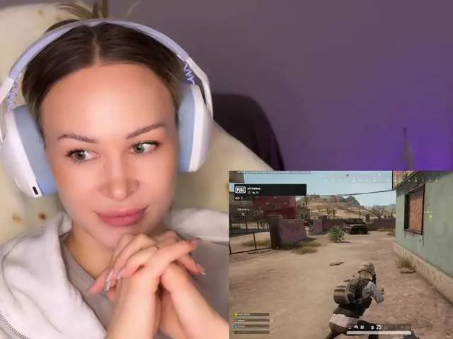 Live sex webcam photo for imEmiliya #291915370