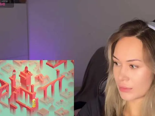 Live sex webcam photo for imEmiliya #292123550