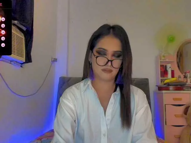 Live sex webcam photo for imJAZZMINExxx #276235919