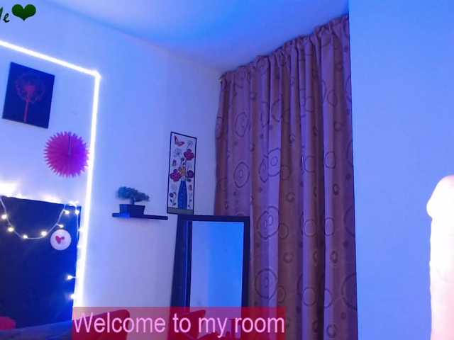 Live sex webcam photo for imnoModelIris #272523378