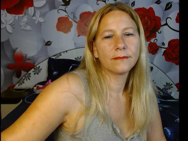 Live sex webcam photo for imola80 #276079745