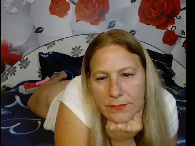 Live sex webcam photo for imola80 #276616473