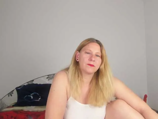 Live sex webcam photo for imola80 #277780270