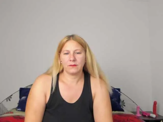 Live sex webcam photo for imola80 #289976662