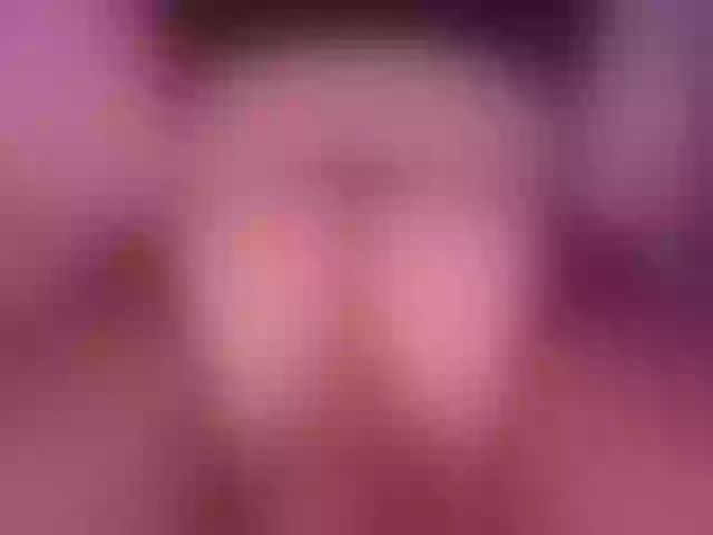 Live sex webcam photo for inCaroline #289558150