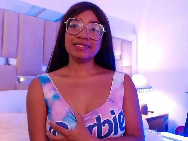 Live sex webcam photo for incurably-romantica #275593971