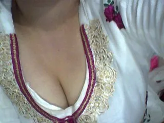 Live sex webcam photo for indiagirl50 #143655854