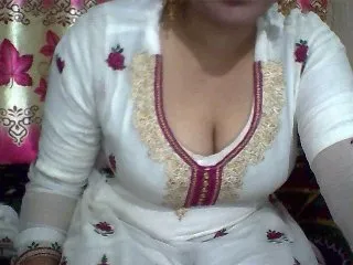 Live sex webcam photo for indiagirl50 #143970286