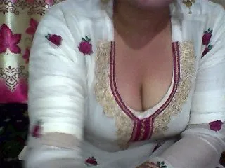 Live sex webcam photo for indiagirl50 #143974269