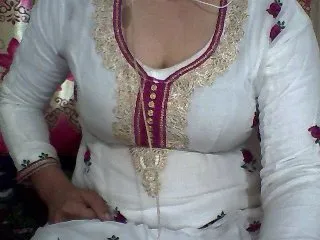 Live sex webcam photo for indiagirl50 #143980469