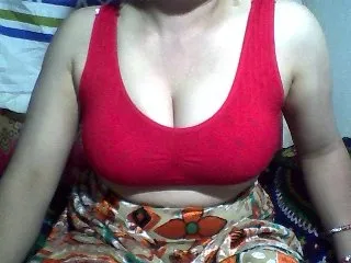 Live sex webcam photo for indiagirl50 #144342506