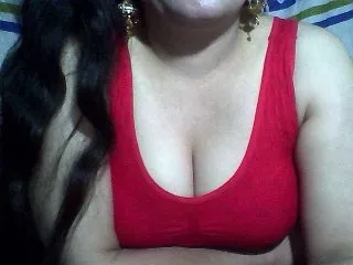 Live sex webcam photo for indiagirl50 #144348439