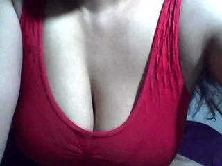Live sex webcam photo for indiagirl50 #184502713