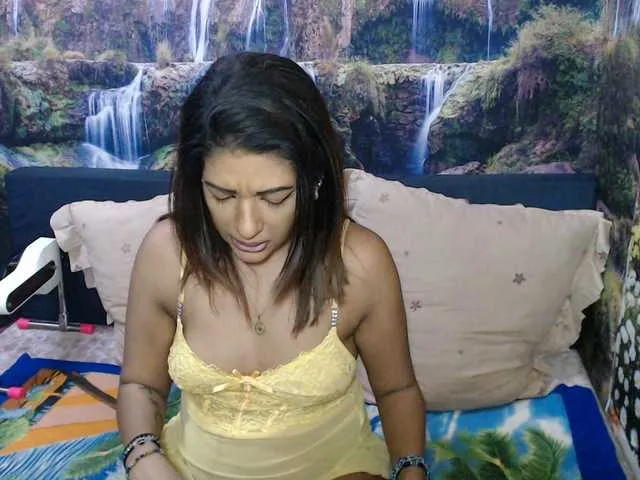 Live sex webcam photo for indianaqua #292348876