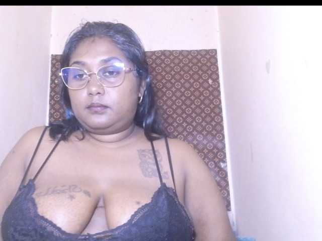 Live sex webcam photo for indiancoco #288311998