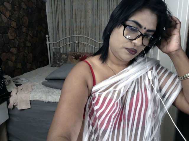 Live sex webcam photo for indiandelight001 #278216104