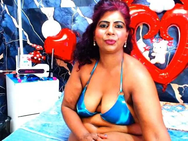 Live sex webcam photo for indianerotica69 #293035422
