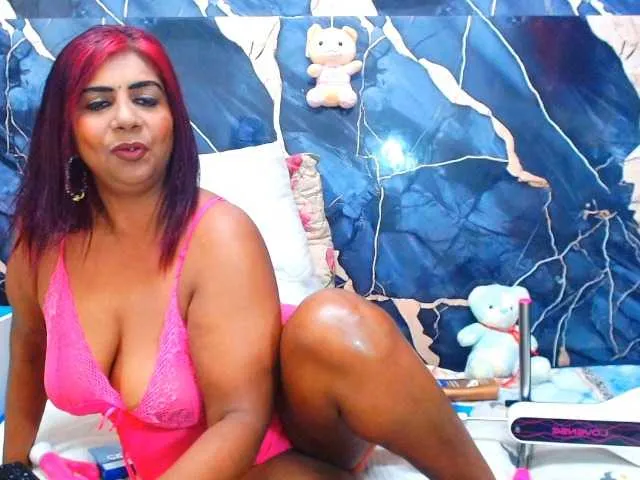 Live sex webcam photo for indianerotica69 #293502664