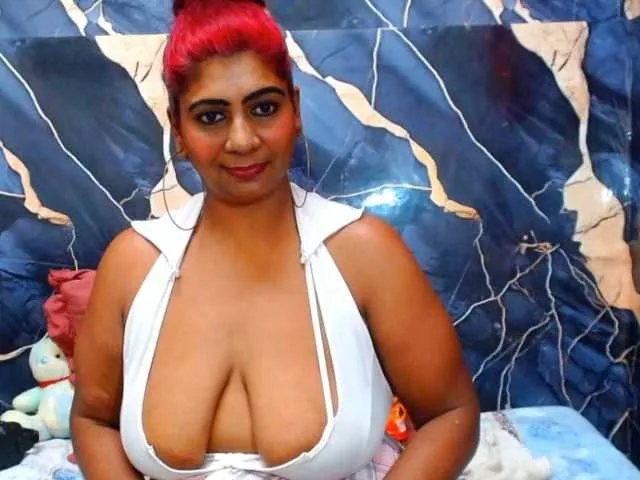 Live sex webcam photo for indianerotica69 #293606453