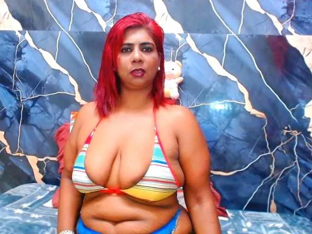 Live sex webcam photo for indianerotica69 #293908057