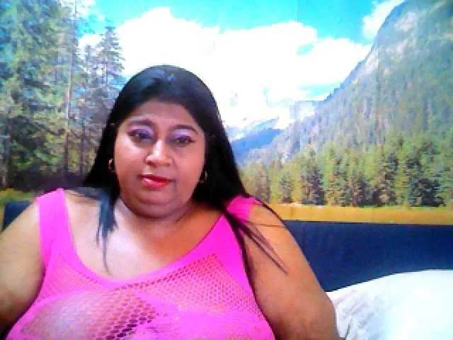 Live sex webcam photo for indianhoney #290790724