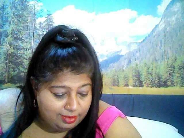 Live sex webcam photo for indianhoney #291229623