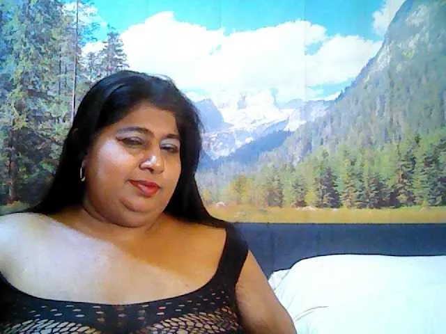 Live sex webcam photo for indianhoney #291245643
