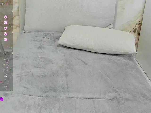 Live sex webcam photo for indiankitty #277768359
