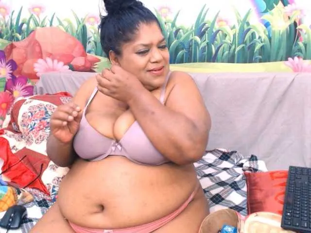 Live sex webcam photo for indianlegend69 #291764233