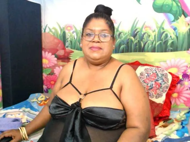 Live sex webcam photo for indianlegend69 #291947591